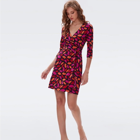 Diane Von Furstenberg Dresses & Skirts - Diane Von Furstenberg Julian Silk Jersey Wrap Dress
in Midnight Kiss Multi